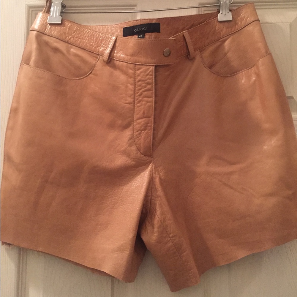 Vintage Leather Gucci shorts (46  )